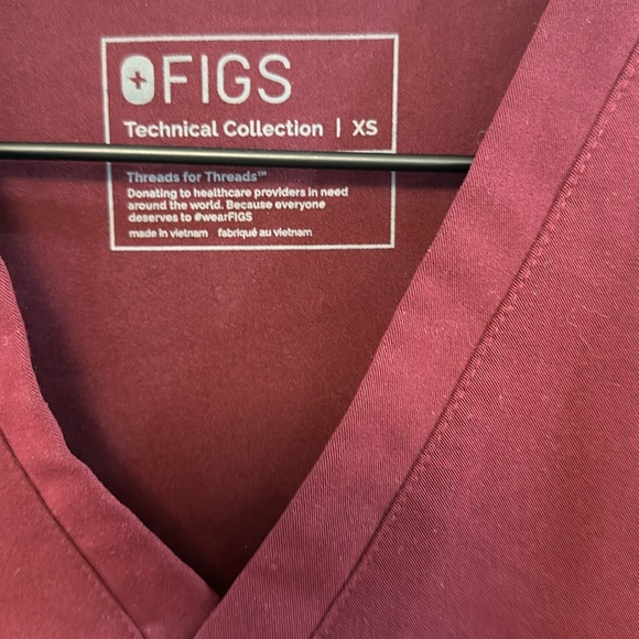 FIGS burgundy short-sleeve v-neck scrub top - Picture 7 of 8